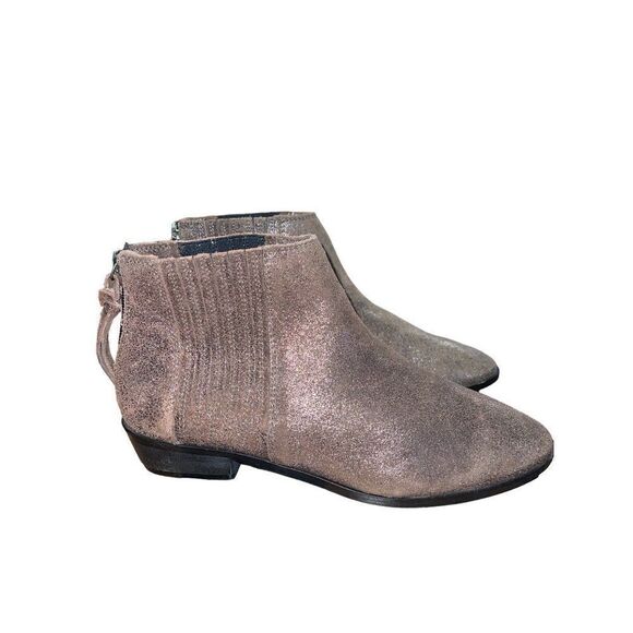 Kenneth Cole Loop-Y Ankle Zip Booties w/ Stacked heel  Size 8 - Picture 4 of 15